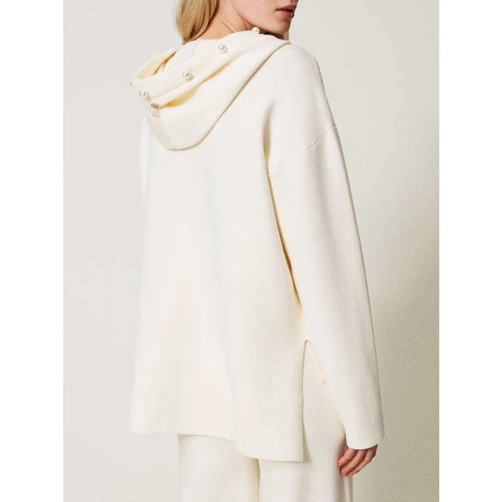 Actitude Witte Sweater met Handgemaakte Parel Detail White Dames