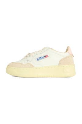 sneakers-blanches-pour-filles