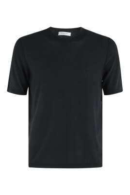 black-sweater-collection