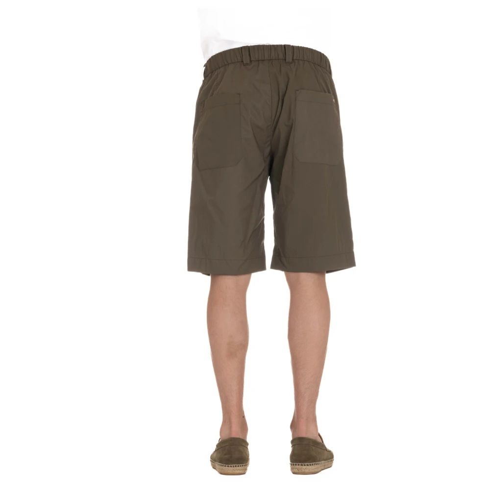 Herno Groene Superlichte Bermuda Shorts van Katoen Green Heren
