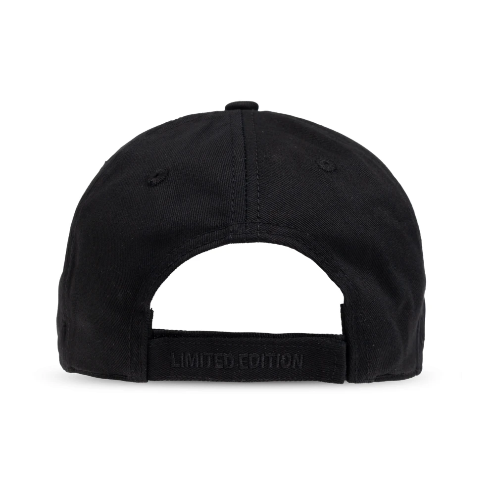 Vetements Baseball cap Black Unisex