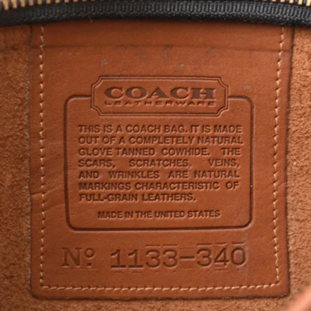 Coach Pre-owned Leather clutches Brown Dames