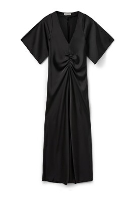 elegant-black-dress-with-ruched-details