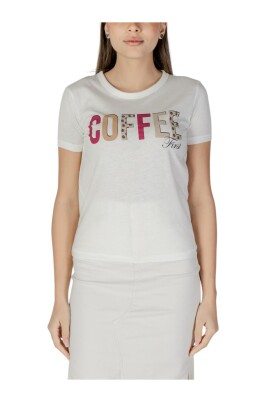 t-shirt-de-luxe-avec-graphique-cafe