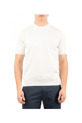 t-shirt-elegant-pour-hommes