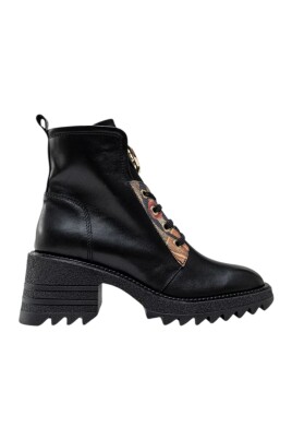 black-boots-pigle6213whop10