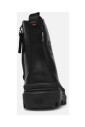 bottes-noires-en-cuir-elegantes