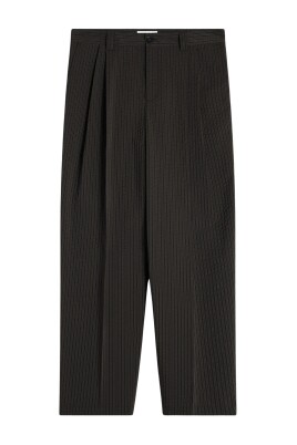 versatile-pleated-trousers