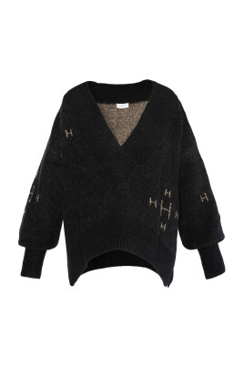 v-neck-sweater-heavy-knitwear-tops