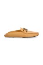 chaussures-plates-beiges-avec-plateau-relief-et-chaine-metallique