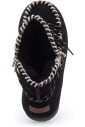 botte-en-daim-noir-avec-details-blancs