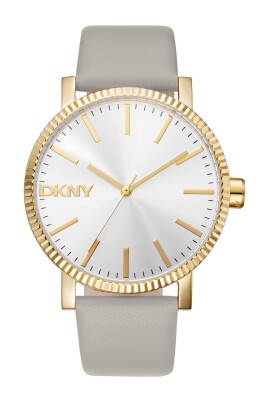 sophisticated-quartz-analog-watch-with-logo