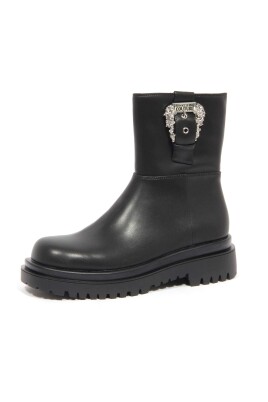 vegan-boots-with-side-zip-detail
