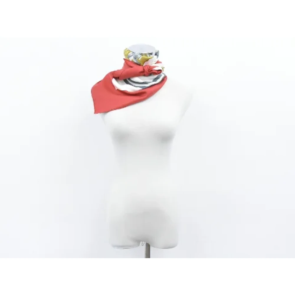 Hermès Vintage Pre-owned Silk scarves Red Dames