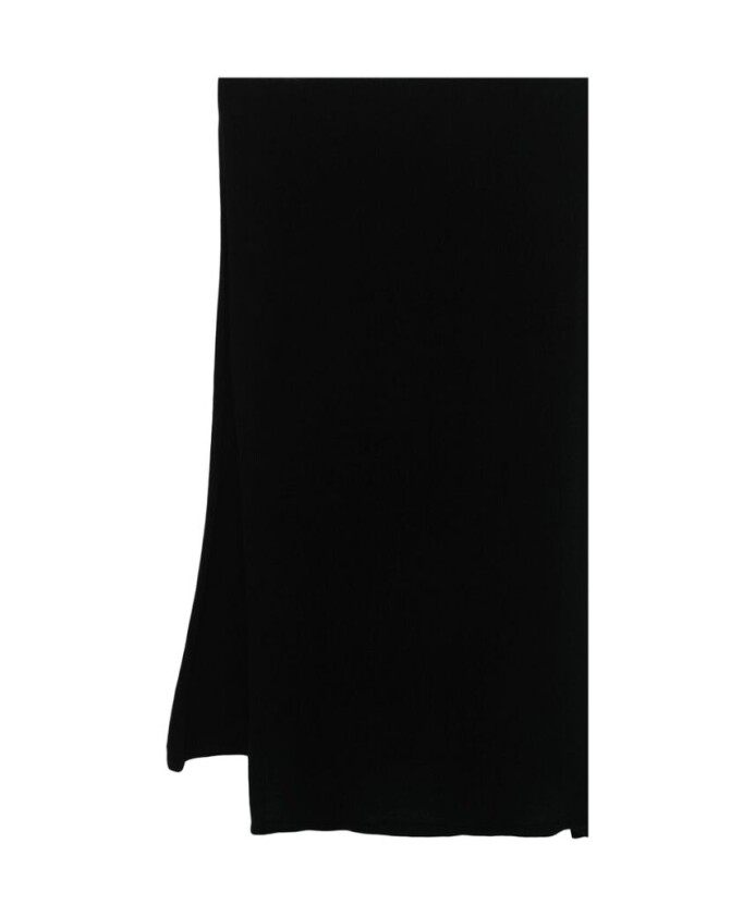 echarpe-en-cachemire-noire-style-enveloppant