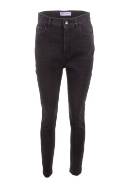womens-jeans-with-5-pockets
