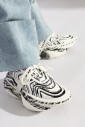 sneakers-unicorn-wave