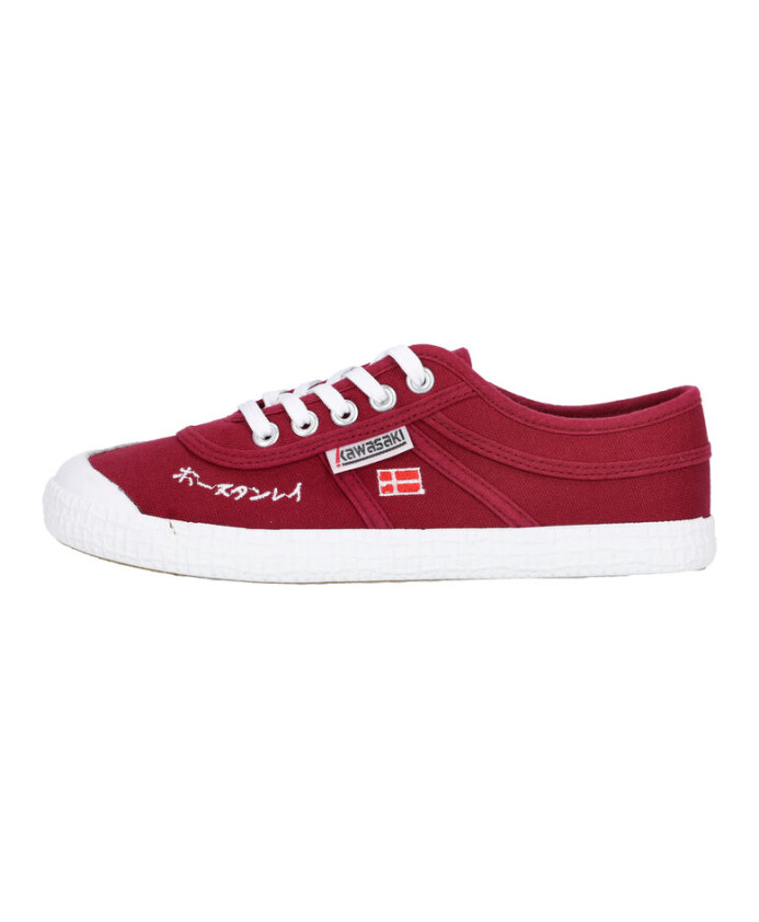 chaussure-en-toile-signature-rouge-betterave