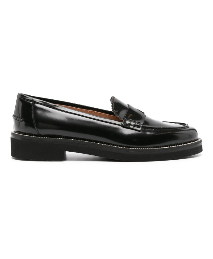 elegants-mocassins-noirs-avec-semelle-en-caoutchouc