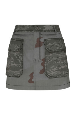 gra-camo-mini-nederdel-med-lommer