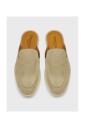 mules-en-daim-sable