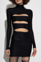 a-linterieur-dune-robe-de-la-collection-dark-echo