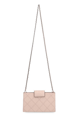 quilted-leather-wallet-on-chain