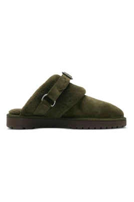 Low Chubby Loch Style Sneakers