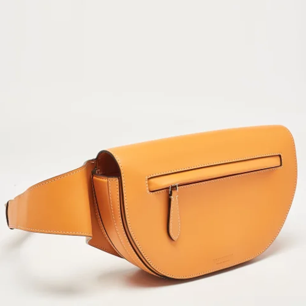 Burberry Vintage Pre-owned Leather crossbody-bags Orange Dames