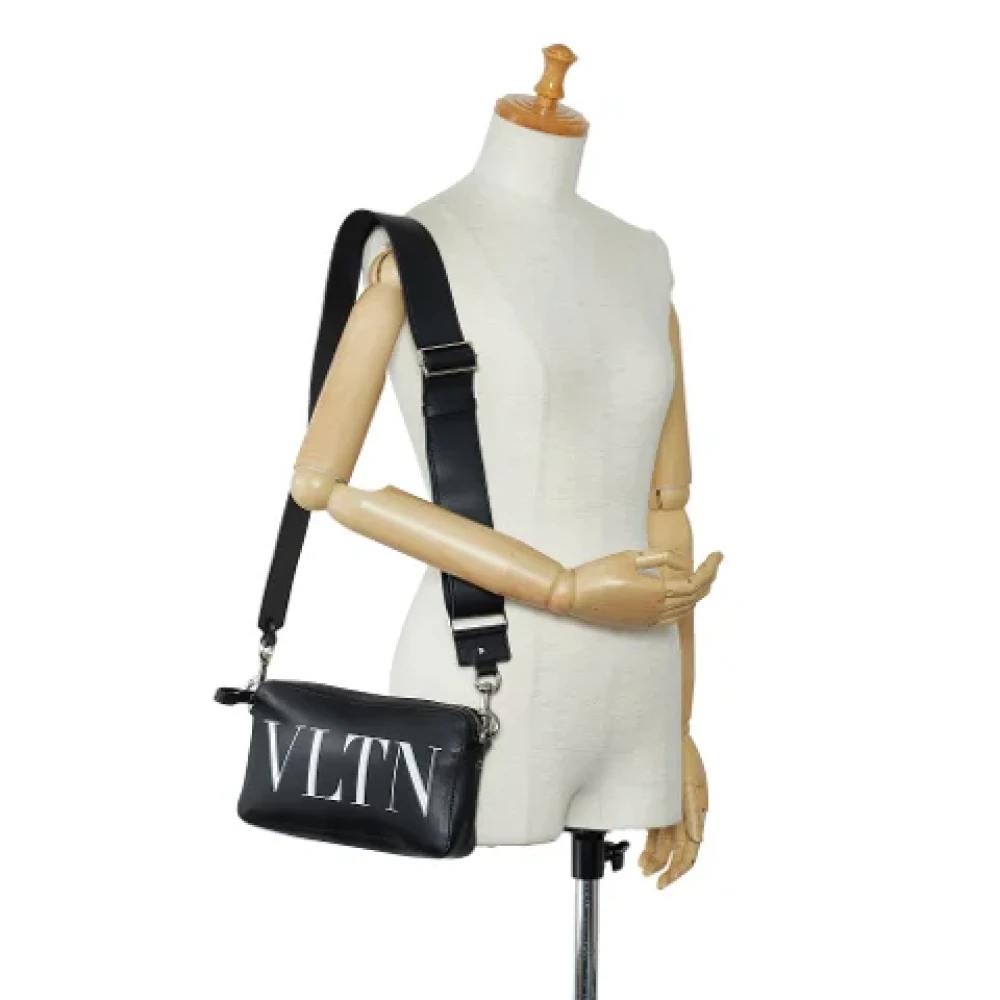 Valentino Vintage Pre-owned Leather shoulder-bags Black Dames
