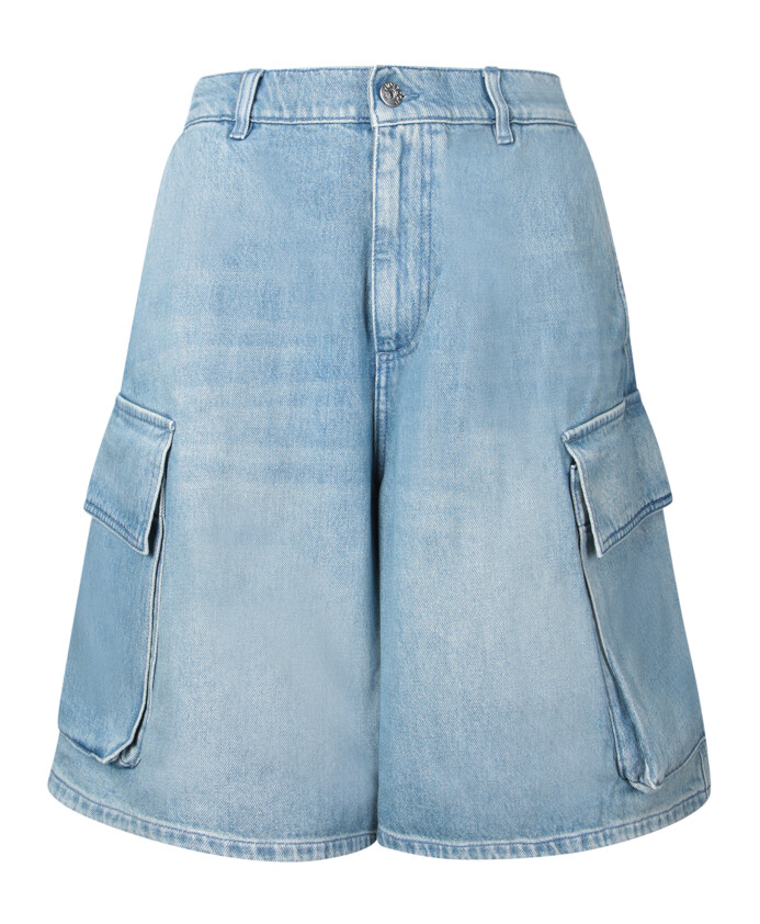 blue-bermuda-shorts-stylish-cargo-pockets