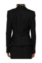stylish-blazers-for-a-chic-look