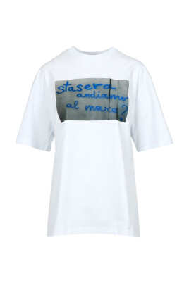 t-shirt-blanc-avec-imprime-plage