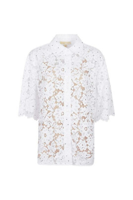 chemise-boheme-en-dentelle-florale-blanche