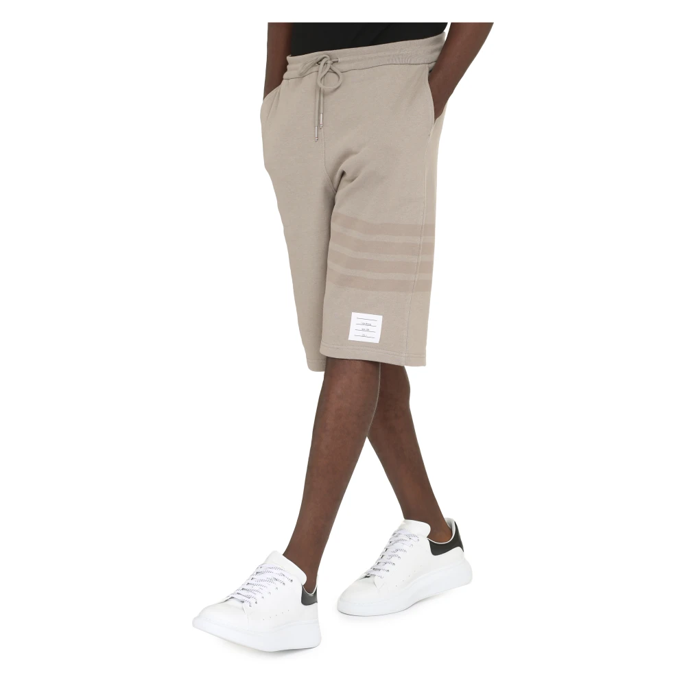 Thom Browne Gestreepte katoenen shorts Beige Heren