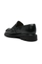 mocassins-noirs-en-laiton
