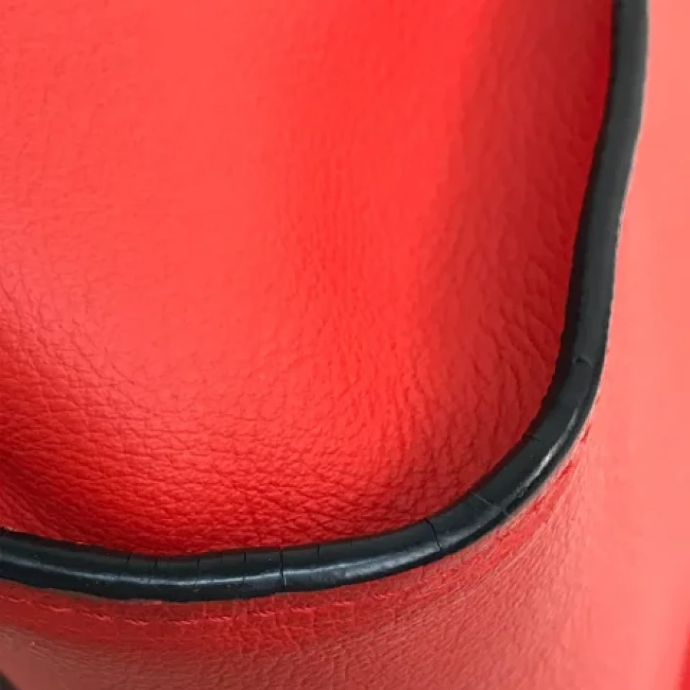 Loewe Pre-owned Leather handbags Red Dames