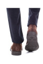 chaussures-plates-en-daim-marron