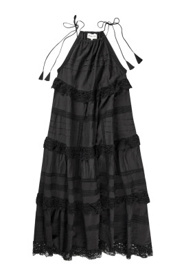 elegant-crochet-detail-black-dress