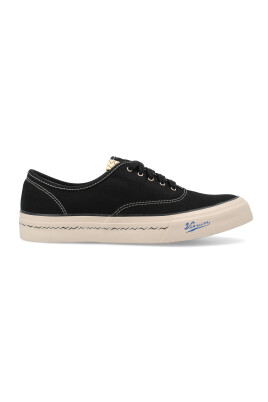 black-sneakers-almond-toe-lace-up