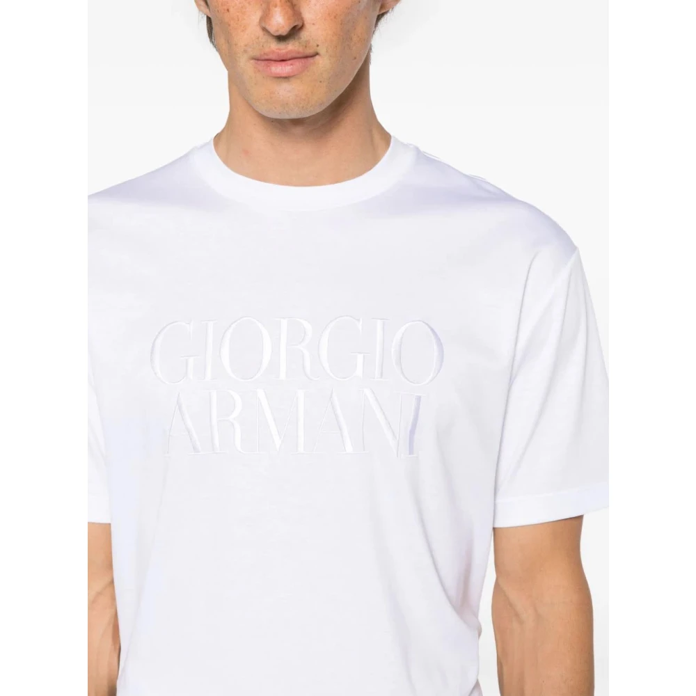 Giorgio Armani U090 T-Shirt Stijlvol en Comfortabel White Heren