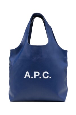 sacs-bleus-pour-un-look-elegant