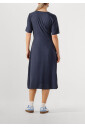 navy-midi-jurk-elegant-veelzijdige-stijl