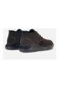 bottines-marron-en-daim-avec-elegance-sportive