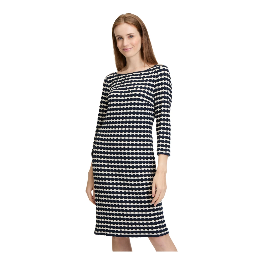 Betty Barclay Elegante jurk met 3 4 mouwen en patroon Blue Dames