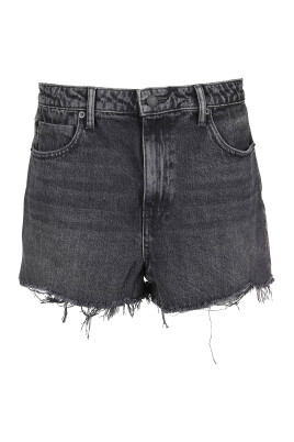shorts-bite