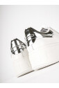 chaussures-plates-blanches-moby