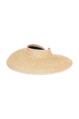 wide-brim-straw-hat-elegant-style