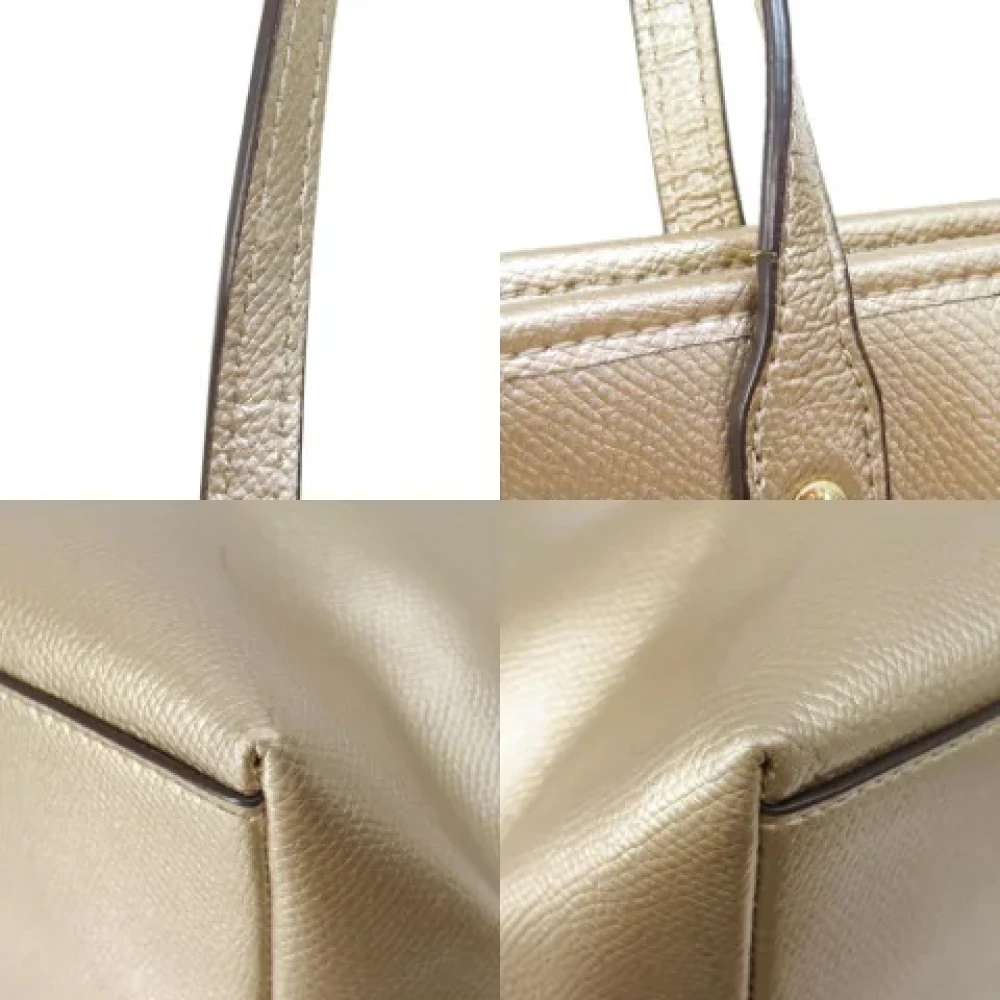 Coach Pre-owned Leather shoulder-bags Yellow Dames