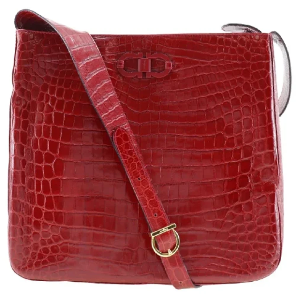 Salvatore Ferragamo Pre-owned Leather shoulder-bags Red Dames